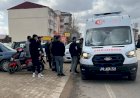 Motosiklet ile otomobil çarpıştı: 1 yaralı
