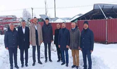 Milletvekili Aydın, Gölbaşı'da kardan zarar gören vatandaşlarla bir araya geldi