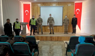 Gölbaşında Jandarma öğrencilere meslek tanıtımı yaptı