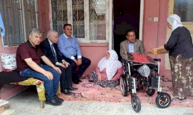MHP Milletvekili Özyavuz'dan engelli kadına hediye