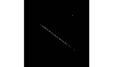 Starlink uyduları gökyüzünde süzüldü