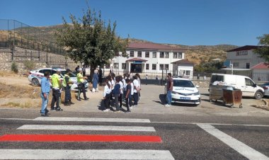 Bölge trafik ve jandarmadan yaya geçidi eğitimi