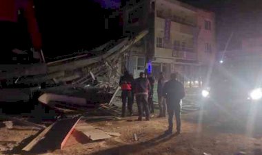 Gölbaşı ilçesinde ağır hasarlı 4 katlı bina çöktü