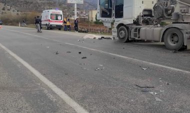 Malatya’da tırla çarpışan motosikletli hayatını kaybetti