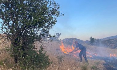Gölbaşı ilçesinde arpa tarlası yandı