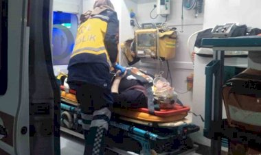 Gölbaşı’nda elektrikli motosiklet devrildi: 3 yaralı