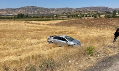 Adıyaman’da otomobil takla attı: 1’i ağır 2 yaralı