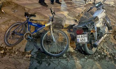 Malatya’da bisiklet ile motosiklet çarpıştı: 2 yaralı
