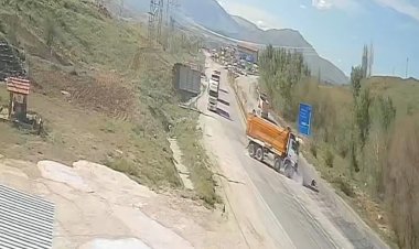 Malatya’da motosikletle kamyon çarpıştı: 1 yaralı