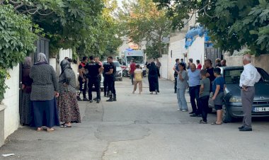 Komşular arasında bıçaklı kavga: 1 ağır yaralı ‎