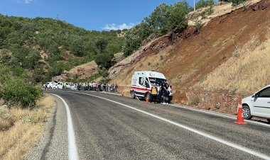 Kontrolden çıkan motosiklet devrildi: 1 ölü, 1 yaralı