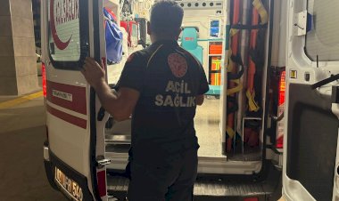 Yeğen amcasını bıçakladı