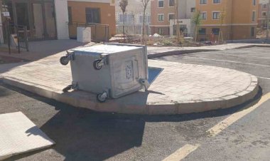 Gölbaşı’nda şiddetli rüzgar hayatı olumsuz etkiledi