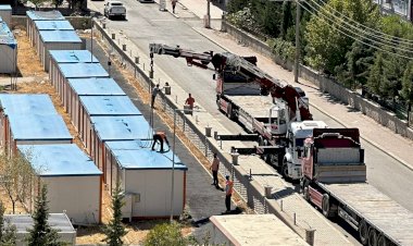 Haber sonrası konteynerler alınmaya başlandı