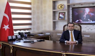 Abdulhamid UYAR;  Kovancılar Kaymakamı