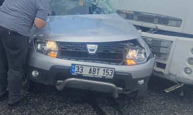 Kamyon ile otomobil çarpıştı: 1 ölü