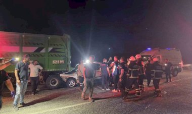 Traktör ile otomobil çarpıştı: 1 ölü, 1 ağır yaralı