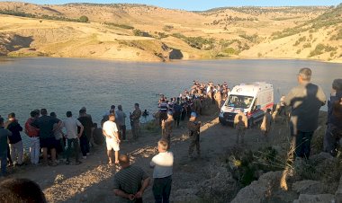 Serinlemek için girdiği gölette boğuldu