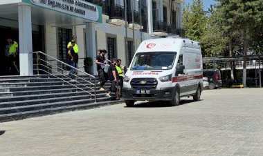 ‎Öğretmen evinde canına kıymak istedi  ‎