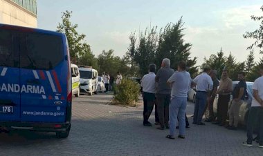 Motosiklet ile pikap çarpıştı: 1 ölü
