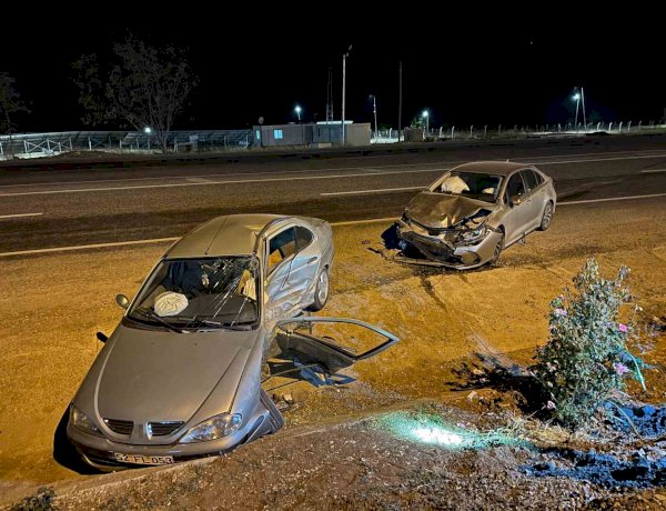 Akaryakıt istasyonuna girmek isteyen araç bir başka araçla çarpıştı: 1’i ağır 8 yaralı