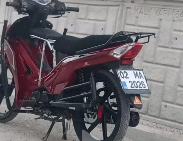 Park halindeki motosiklet çalındı