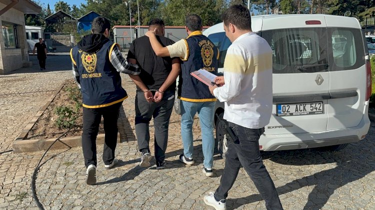 Buzağıyı kucaklayarak çalan şahıs yakalandı ‎