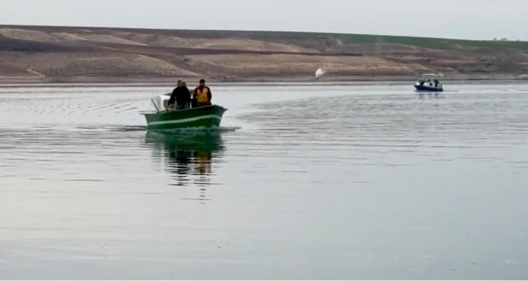 Adıyaman’da baraj gölünde tekne alabora oldu: 5 kişiden 1’i kayıp