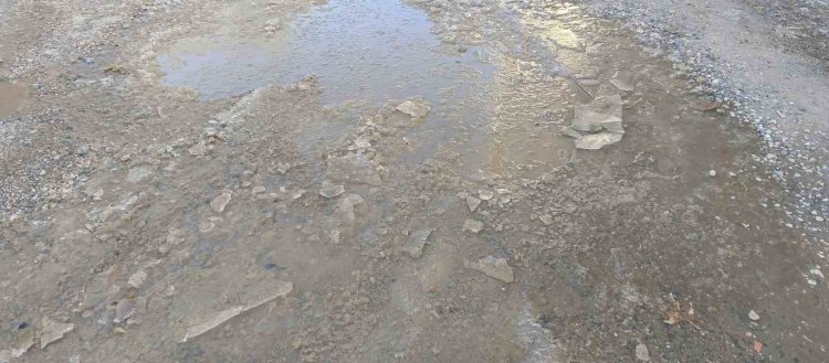 Gölbaşı’nda, sular dondu