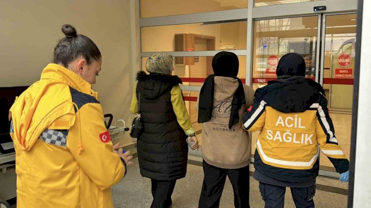 Adıyaman’da 2 öğrenciye çarpan motosikletli kaçtı