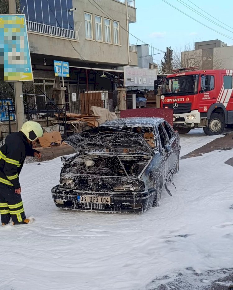 Otomobil, alev alev yandı