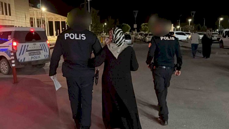 Anneler Günü’nde 80 yaşındaki annesini darp etti