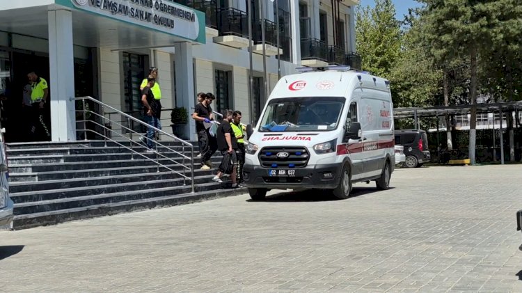 ‎Öğretmen evinde canına kıymak istedi  ‎