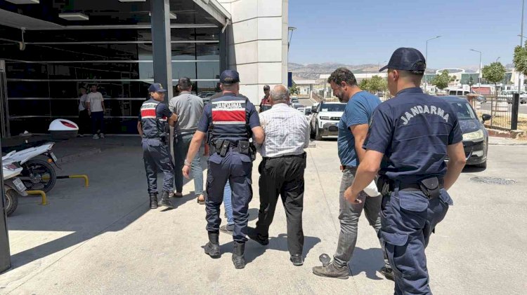 ‎7 Kişinin yaralandığı kavgada 6 kişi gözaltına alındı